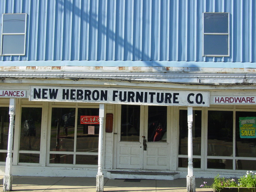 New Hebron, MS: Old furniture store - now a video store