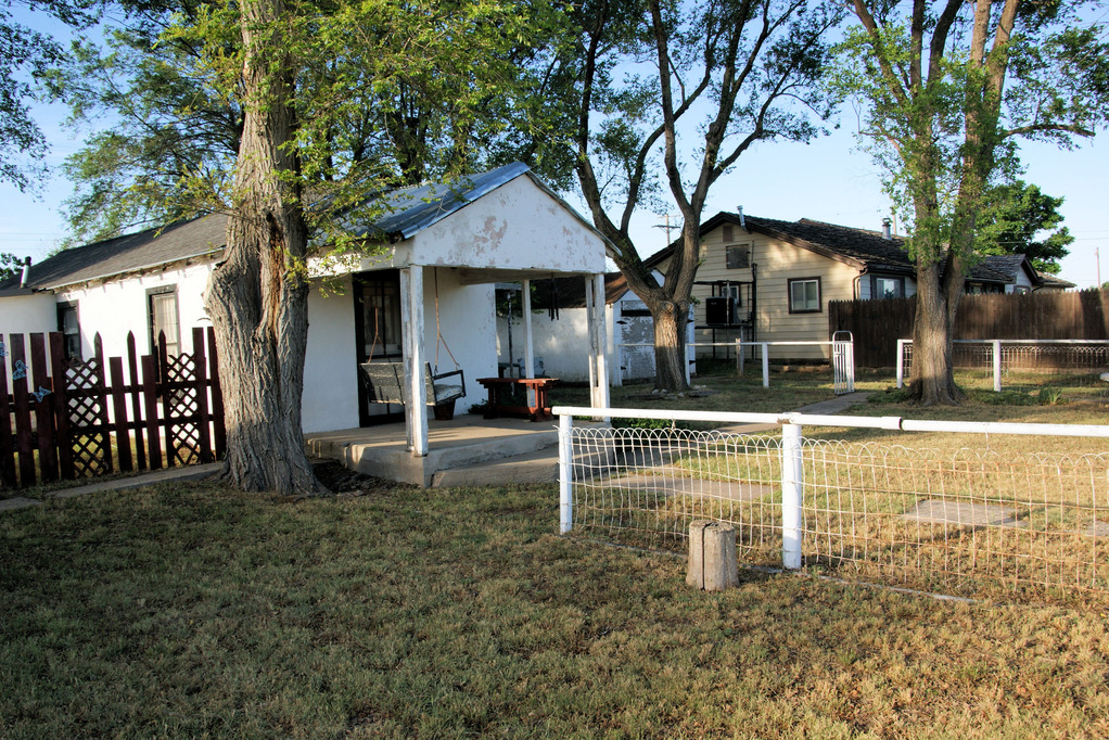 Sanford, TX: Front view of a House in Sanford