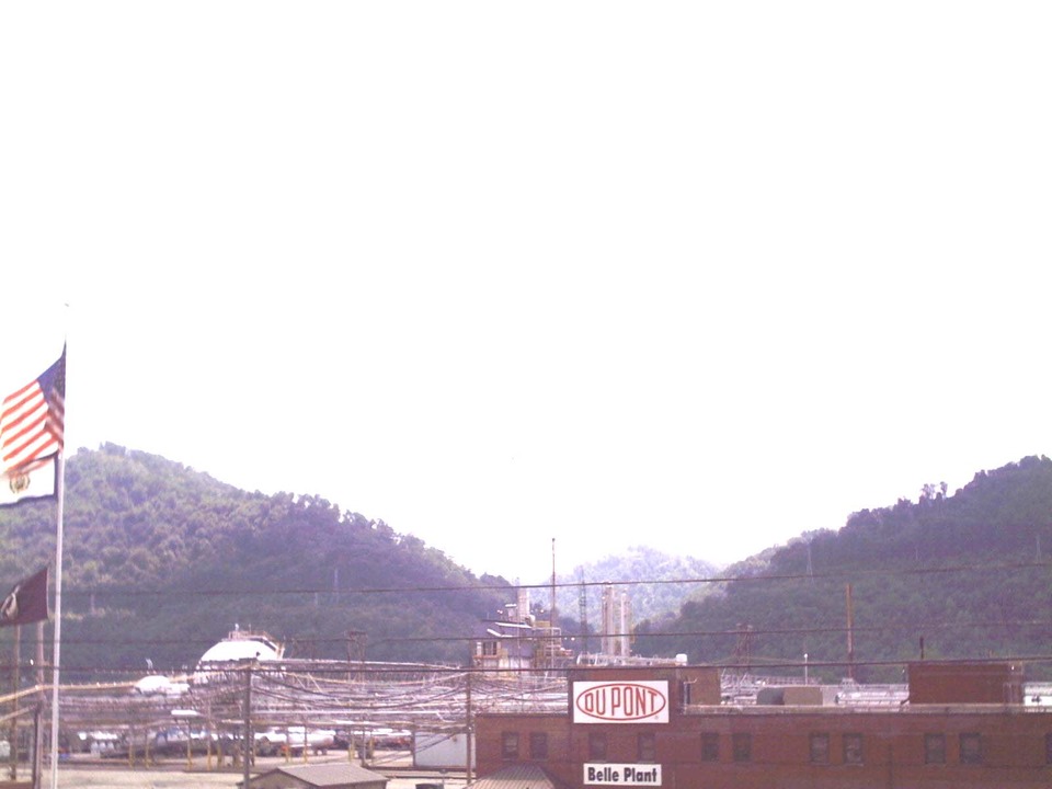 Belle, WV: City of Belle WV = Photos of DuPont Chemical Plant from different views ( largest employer in the valley & supplier of B&O Taxes for town of Belle)