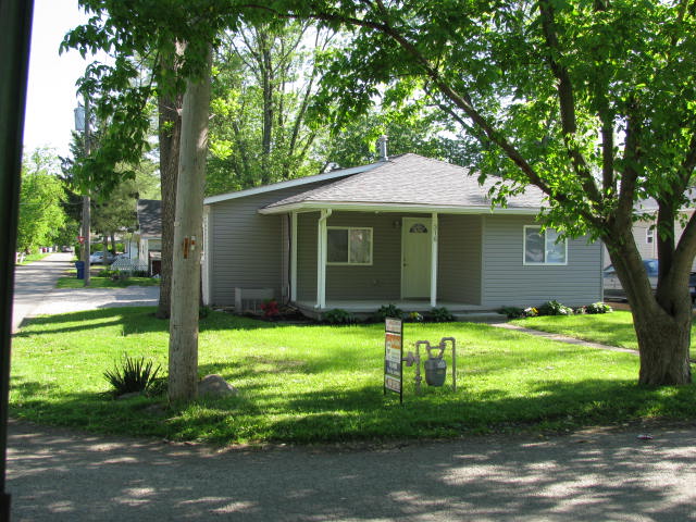 Buckeye Lake, OH: Gorgeous Cottage-Completed Updated-2009