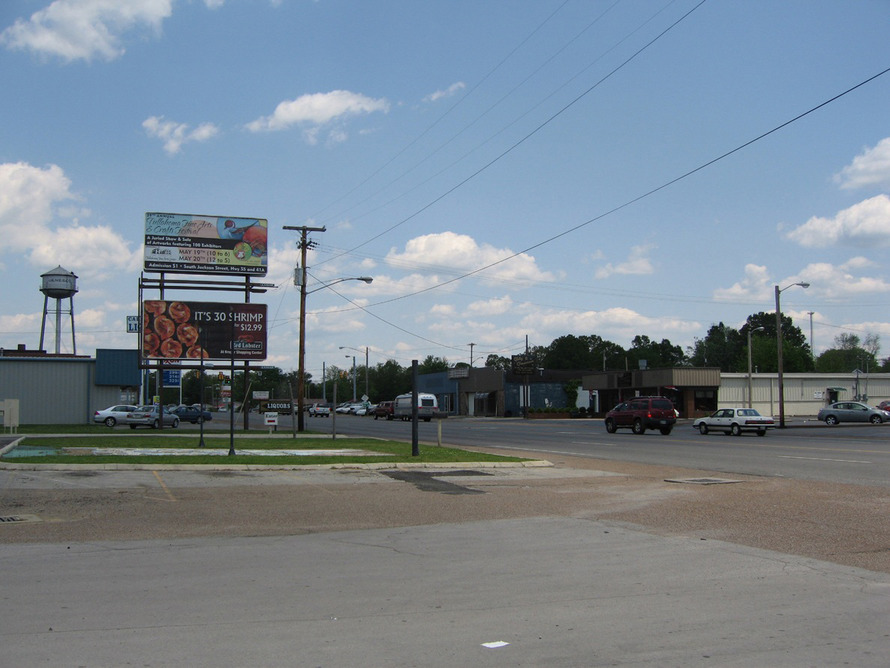 Tullahoma, TN: crossroads