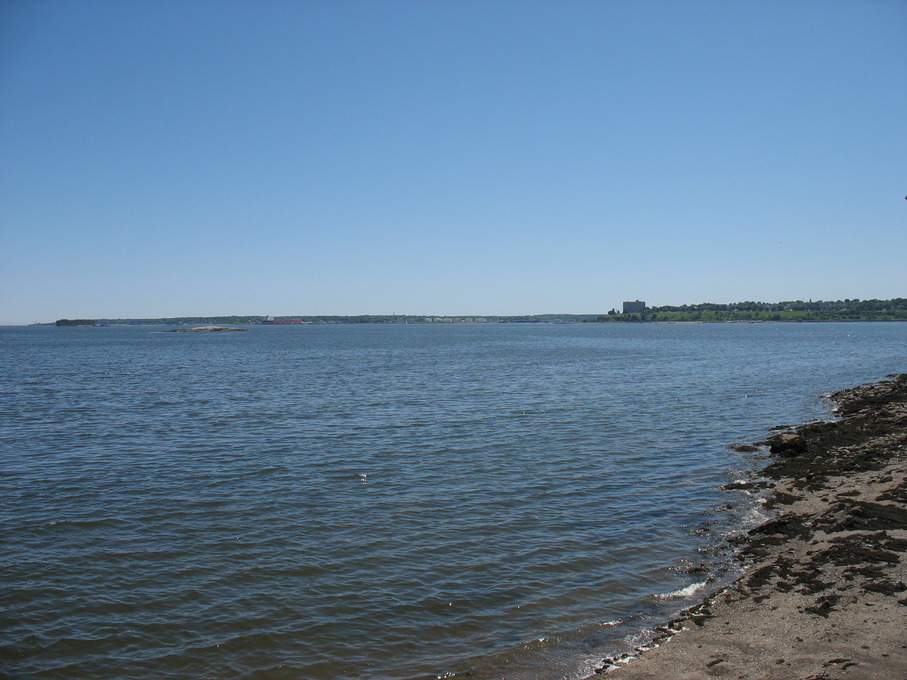 Falmouth, ME: Looking out onto Casco Bay from Mackworth Island