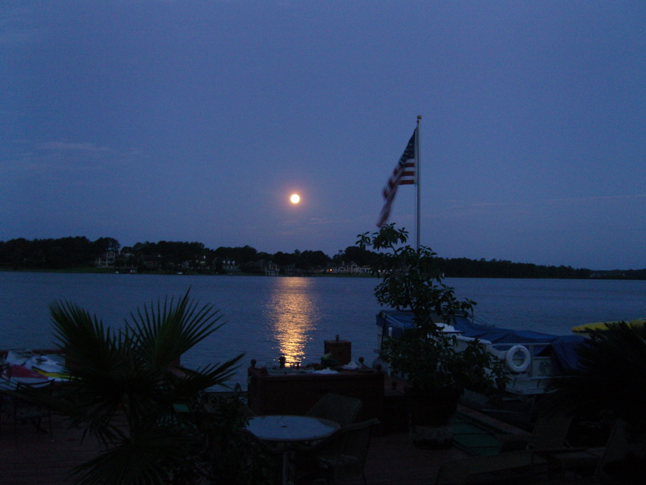 Montgomery, TX: The view from our boatdock looking onto Lake Conroe after Hurricane Ike