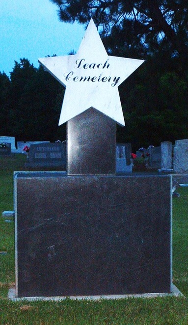 Star, NC: Leach Cemetery