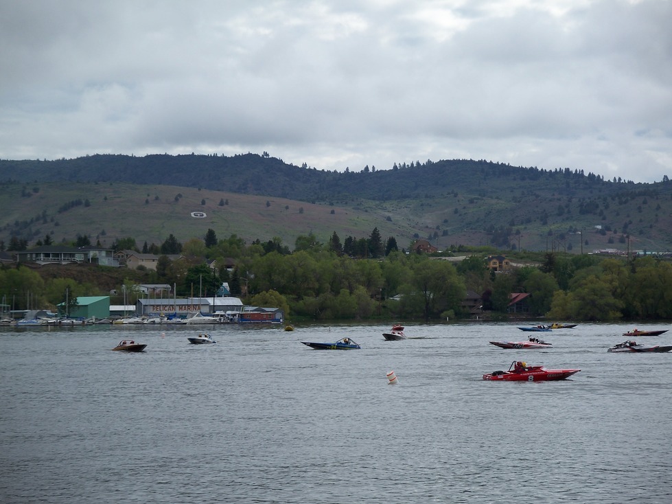 Klamath Falls, OR: Pelican bay 1/1/ 2006 When the jet boats came to town, COOL!