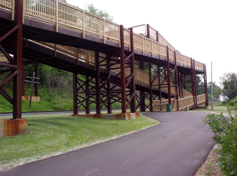 St. Joseph, MI: Walking Bridge over tracks at Lake St.