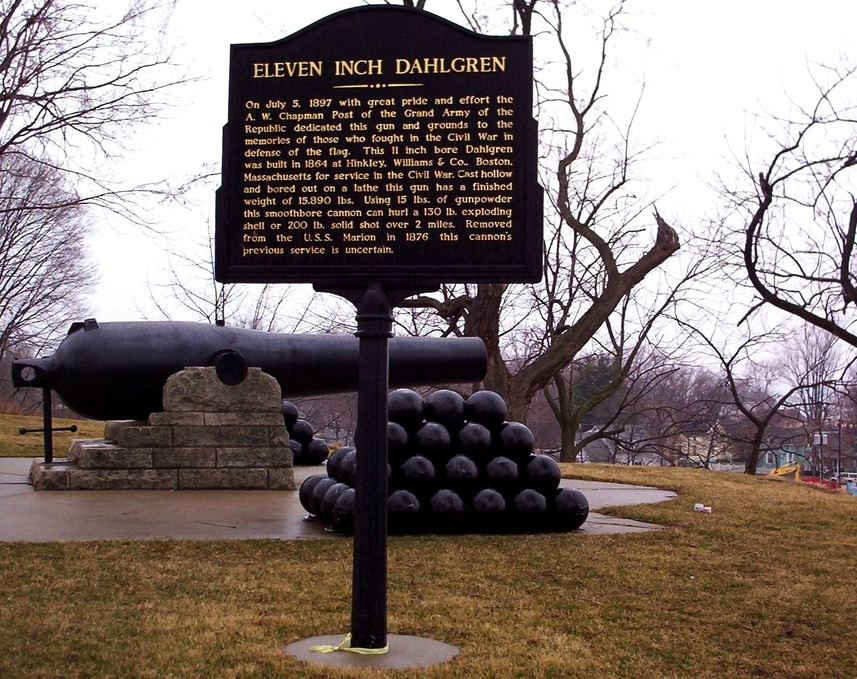 St. Joseph, MI: Cannon on the bluff