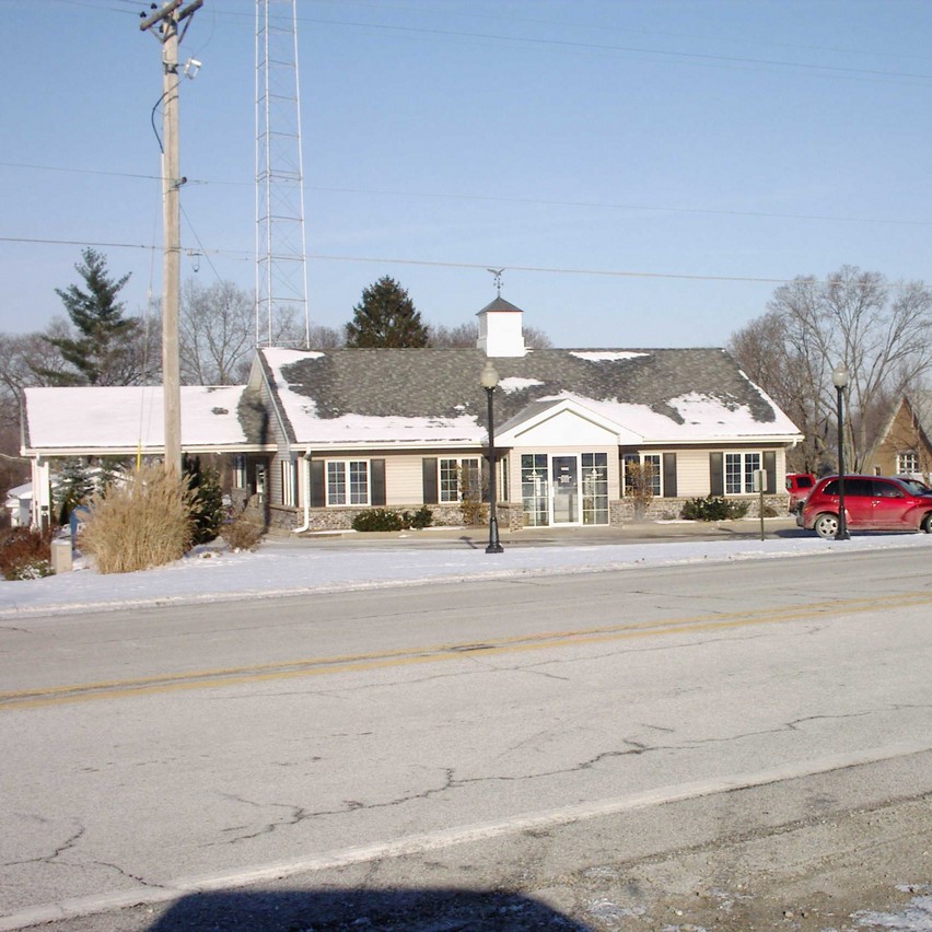 Spring Bay, IL: Spring Bay Alpha Community Bank 2005