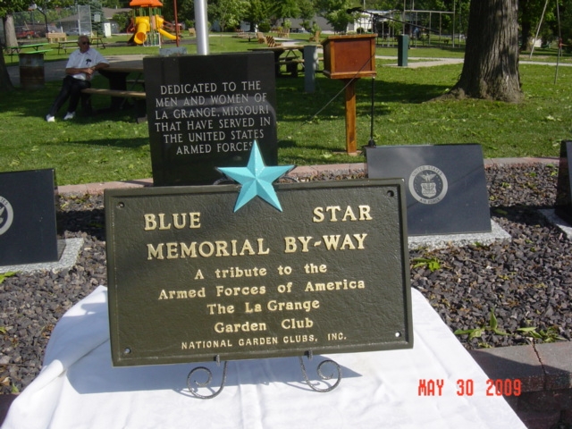 La Grange, MO: blue star plaque dedicated by the lagrange garden club