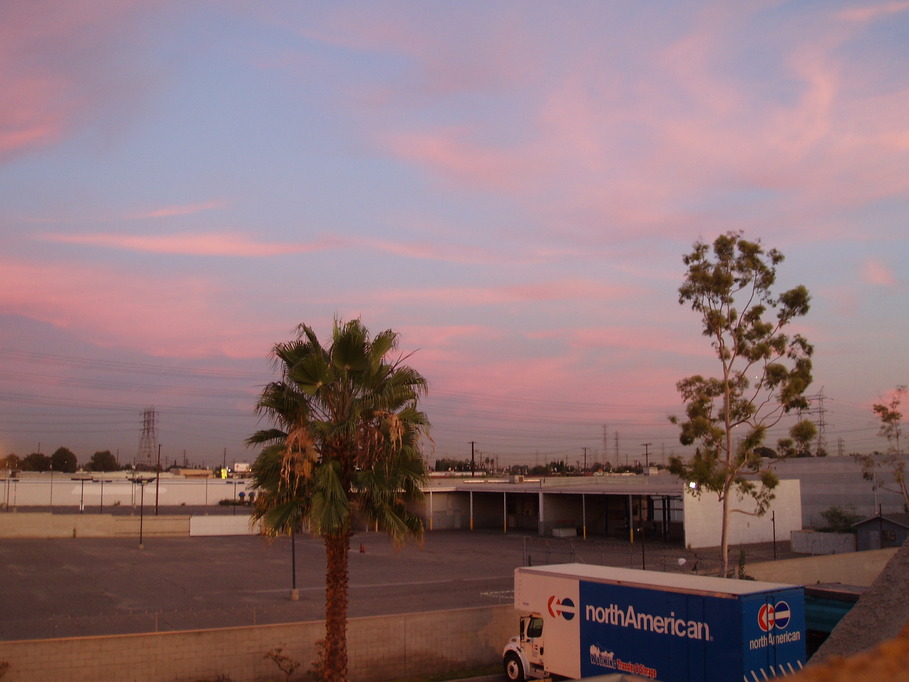 Bellflower, CA: Sunrise over Bellflower