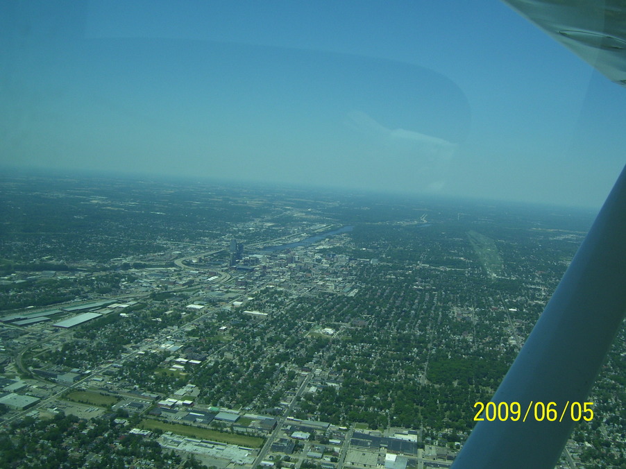 Grand Rapids, MI: Aerial view Grand Rapids looking North after leaving Gerald R Ford International Airport