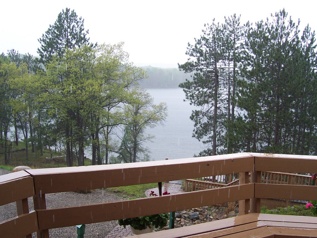 Canada Creek Ranch, MI: A view from the back patio of the Canada Creek Club house looking out over the lake.