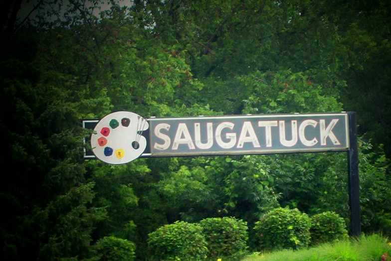 Saugatuck, MI: entrance to paradise!
