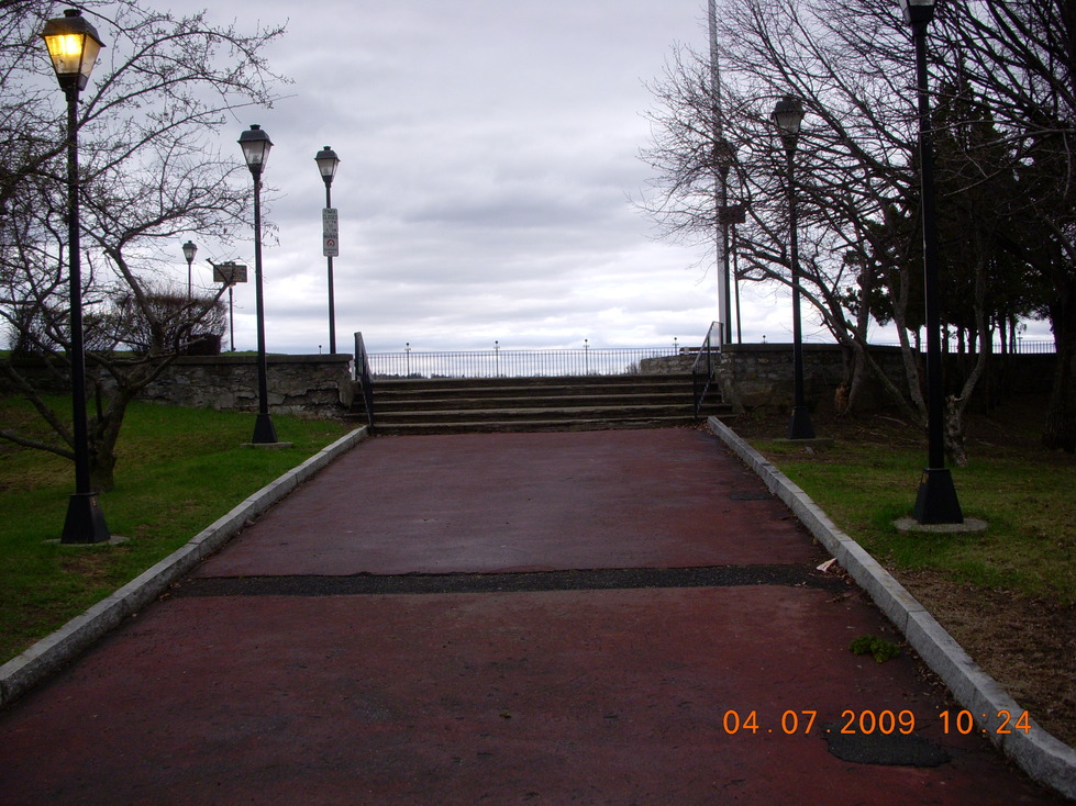 Hudson, NY: Front Street - steps to public park