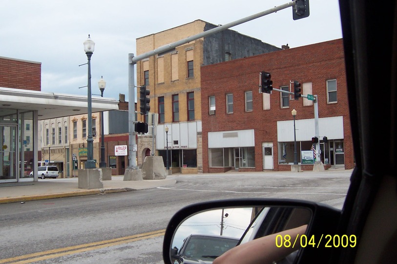 Trenton, MO uptown photo, picture, image (Missouri) at