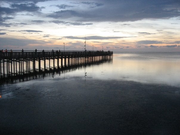 Holiday, FL: Sunset fishing pier