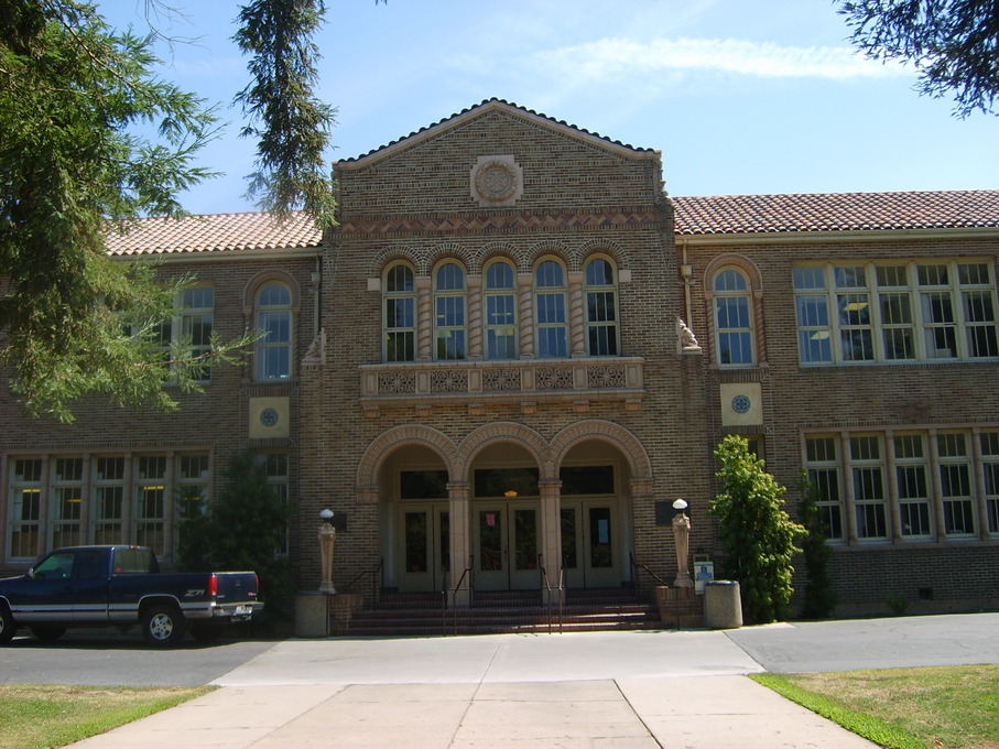 Turlock, CA: Turlock School District Office