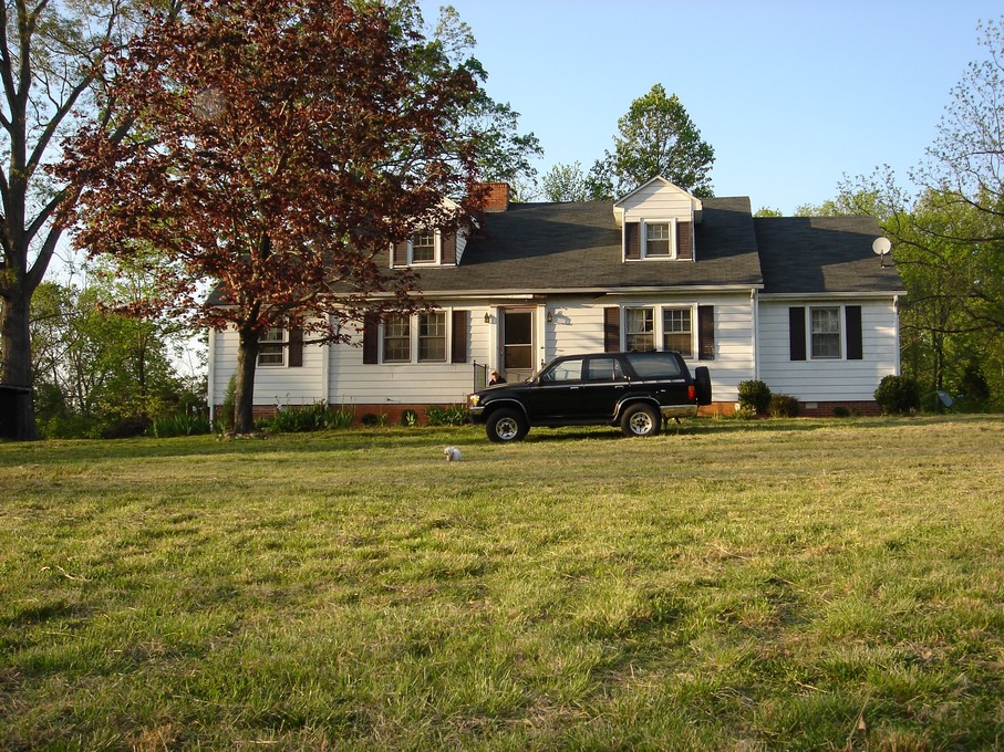 Charlotte Court House, VA: Amazingly Beautiful Big Historic Home at Charlotte Court House, VA 10-Acre Property