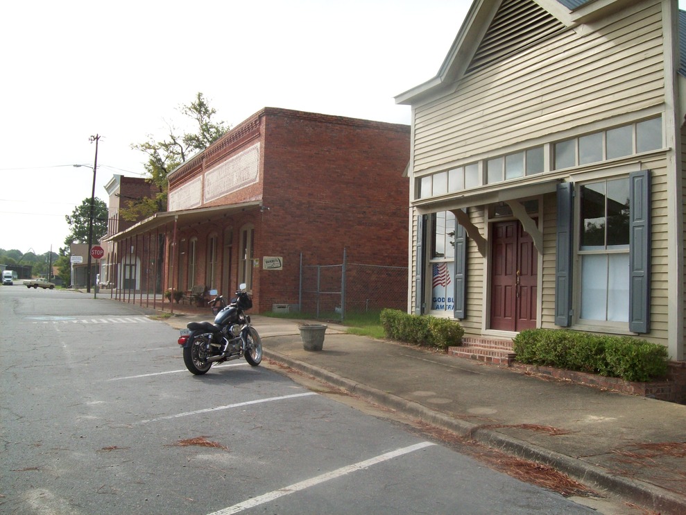 Ailey, GA: sportster ride to Ailey, GA business district