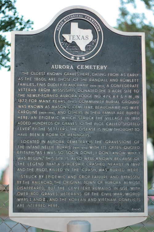Aurora, TX: Aurora Cemetery Historical Marker