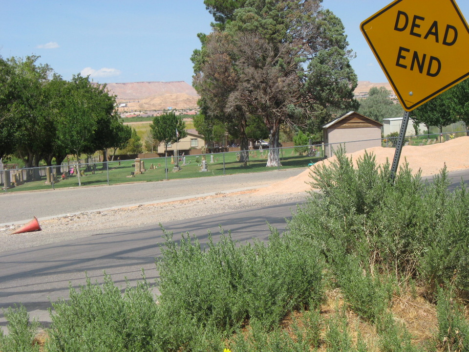 Bunkerville, NV Dead End, literally (2) photo, picture, image (Nevada