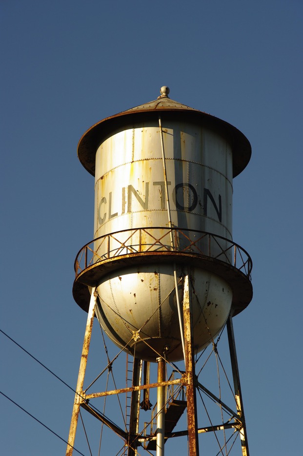 Clinton, LA Clinton Water Tower photo, picture, image (Louisiana) at