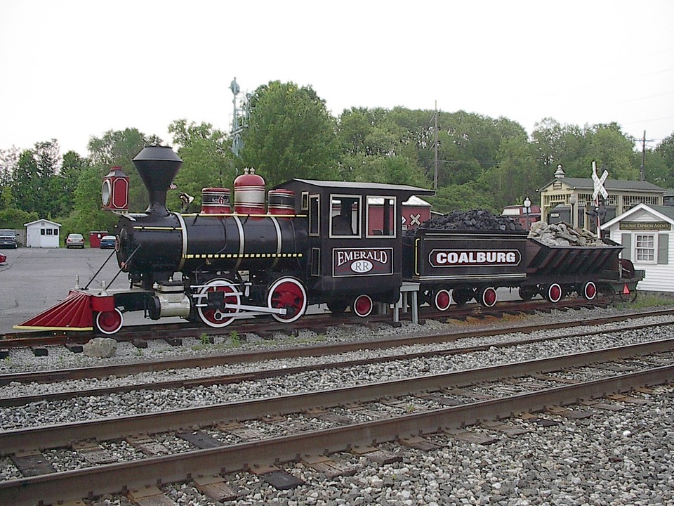 Hubbard, OH: train in hubbard