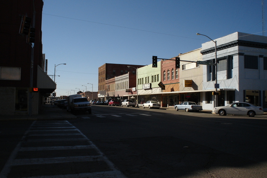 Blackwell, OK: intersection of Main Street and Blackwell Looking southwest