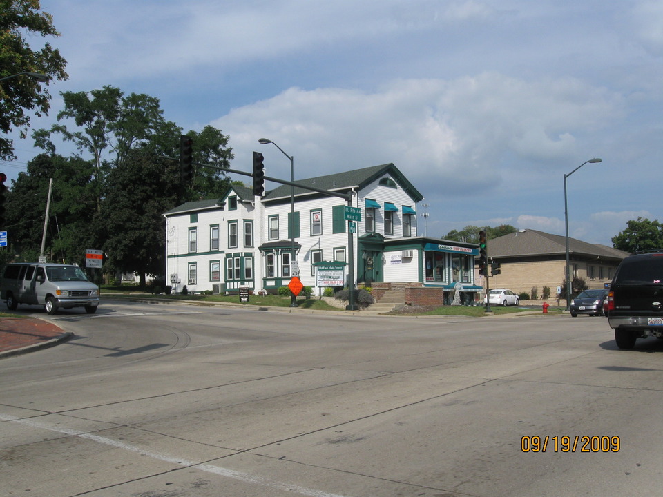 St. Charles, IL: The corner of Route 25 & Route 64 (east of the river)