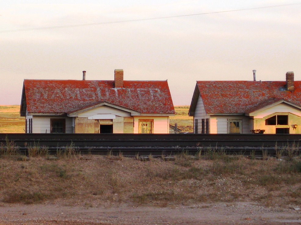 Wamsutter, WY: The old Wamsutter Train Station