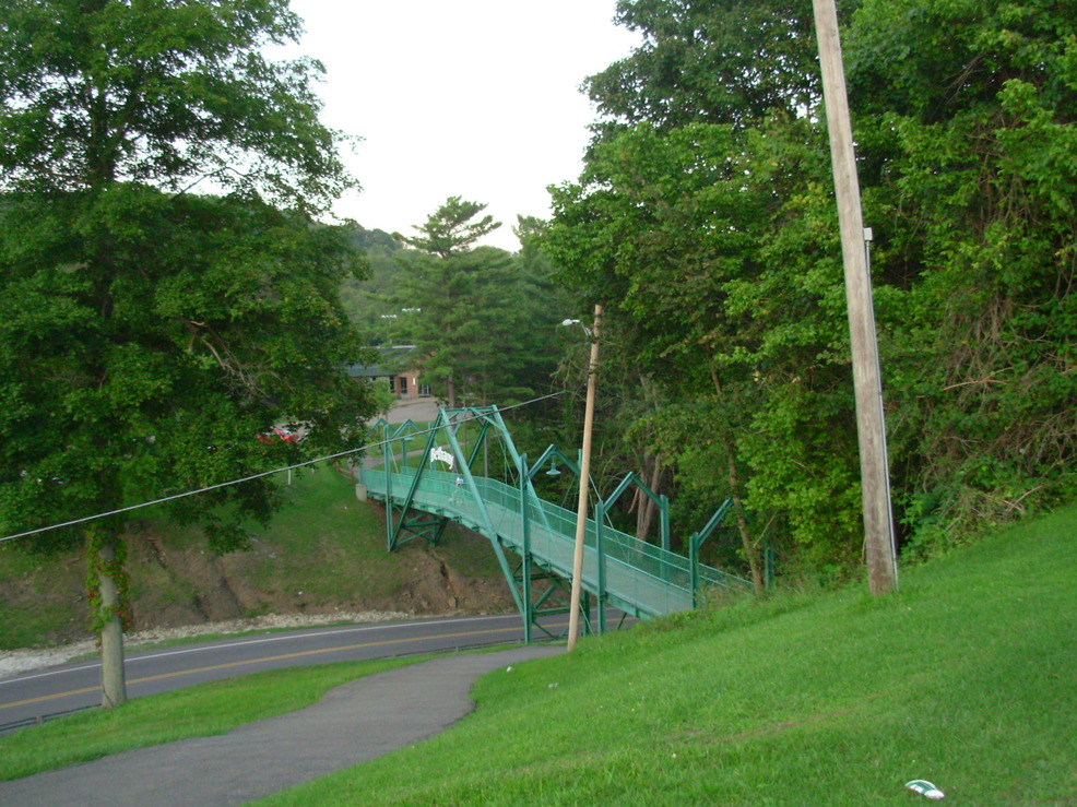 Bethany, WV: Bethany College Foot Bridge