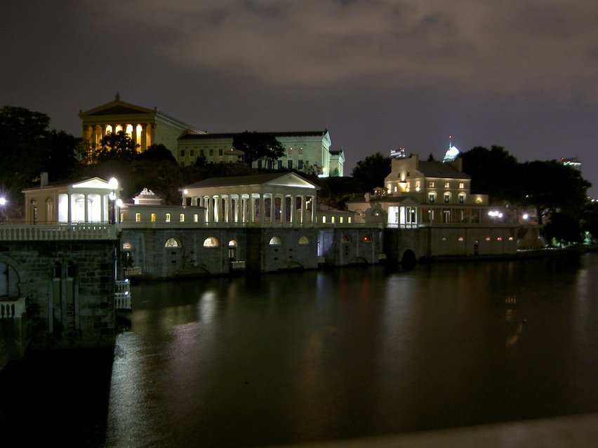 Philadelphia, PA: The art museum by night
