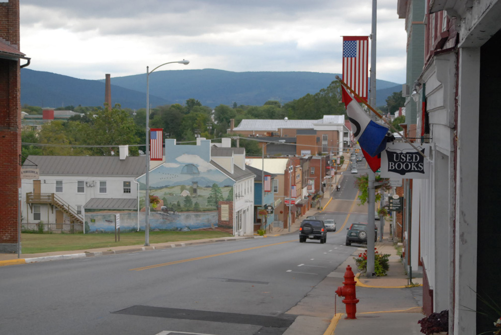 Luray, VA West Main St. East of Court St. Luray photo, picture, image