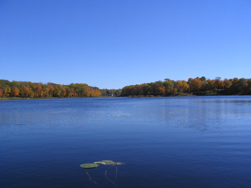 Mound, MN: Beautiful Fall Shot of Saunders Lake