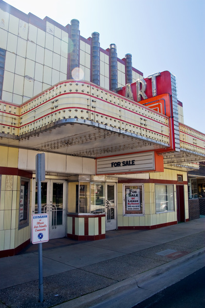 Effingham, IL: Effingham old Heart Theatre