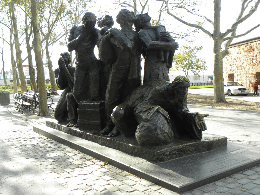 New York, NY: The Immigrants Monument /Battery-Park/