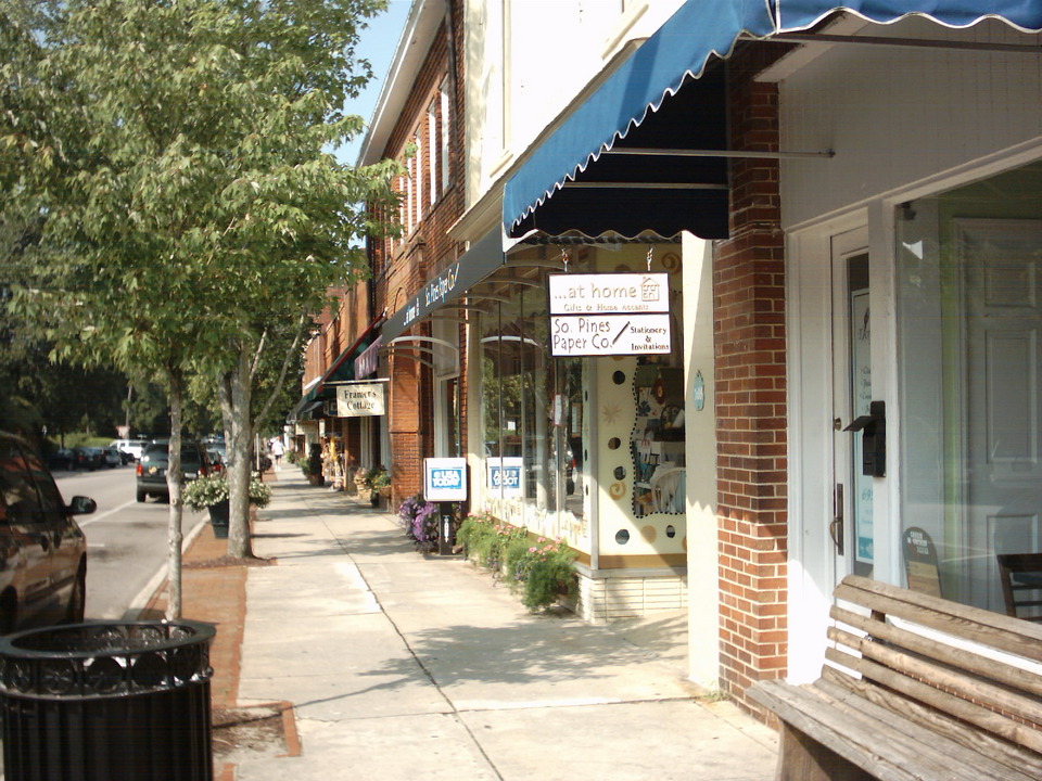 Southern Pines, NC: Downtown Southern Pines