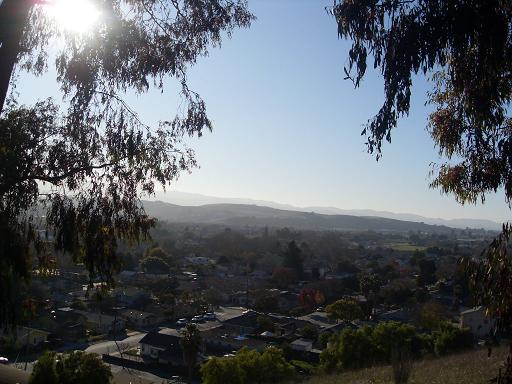 Hollister, CA: on top of park hill