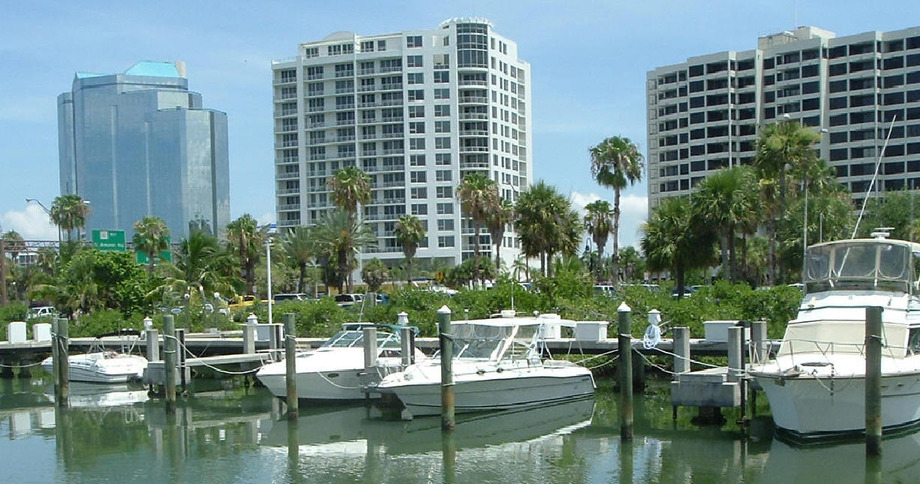 Sarasota, FL: View of Sarasota along US41 at Marina Jacks