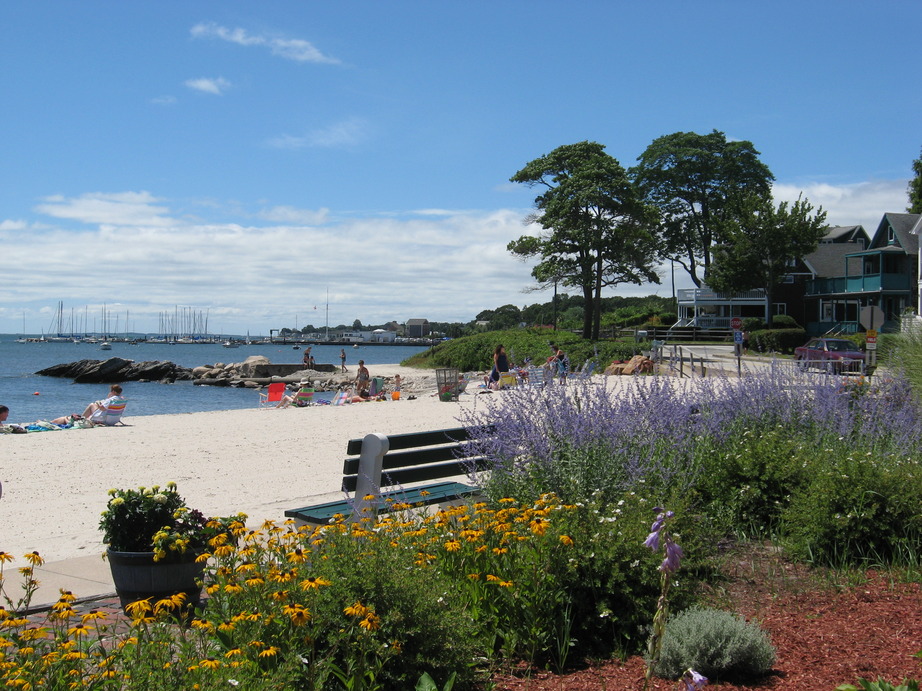 East Lyme, CT: Crescent Beach