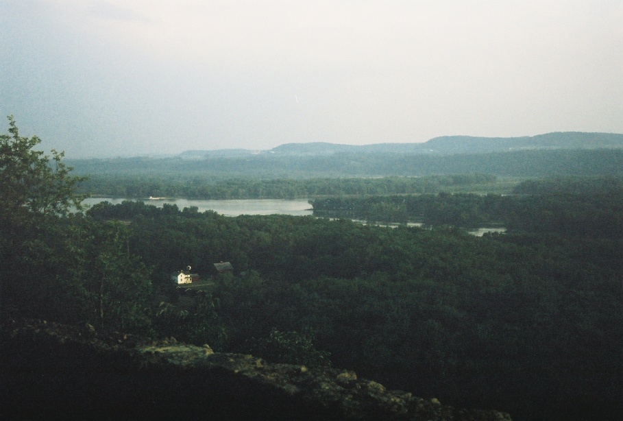 Cassville, WI: View from Nelson Dewey State Park