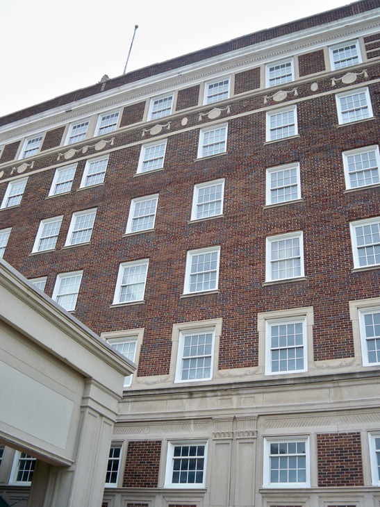 Muncie, IN: Historic Robert's Hotel Downtown Muncie