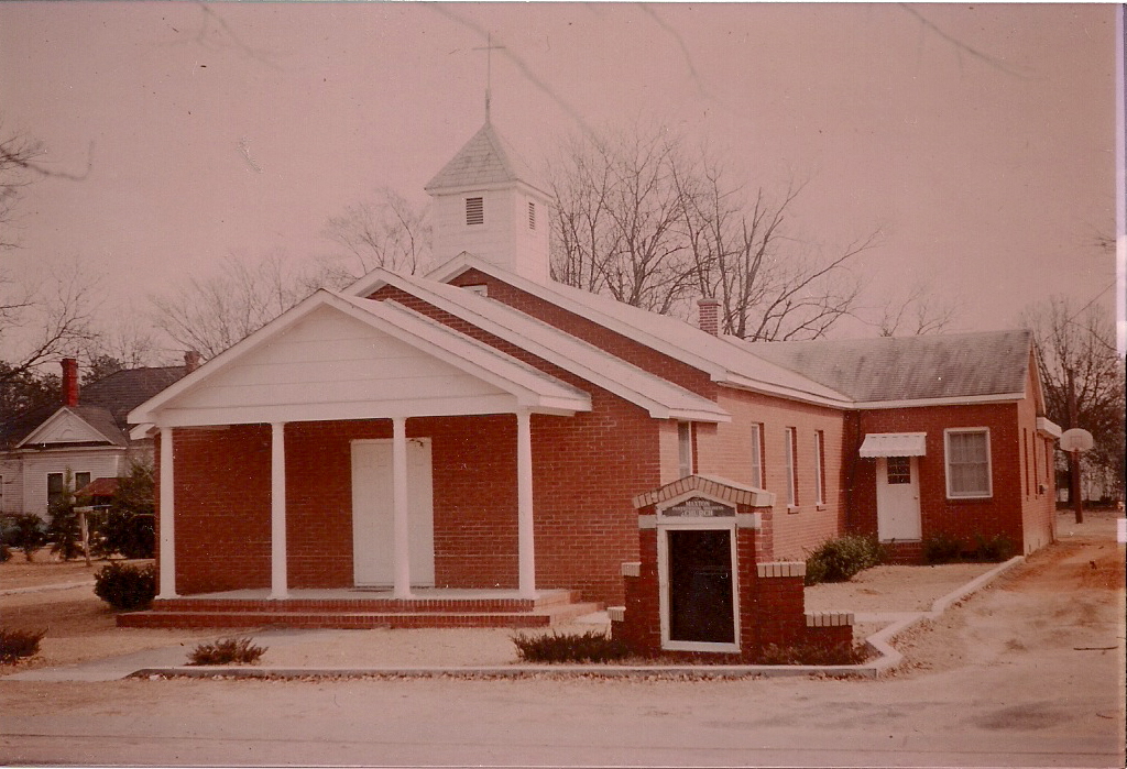 Maxton, NC: Maxton Pentecostal Holiness Church/ Original Church
