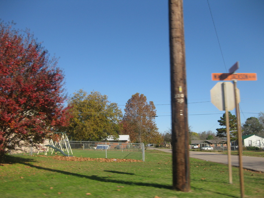 Maud, OK: Wanda Jackson Blvd. in Maud