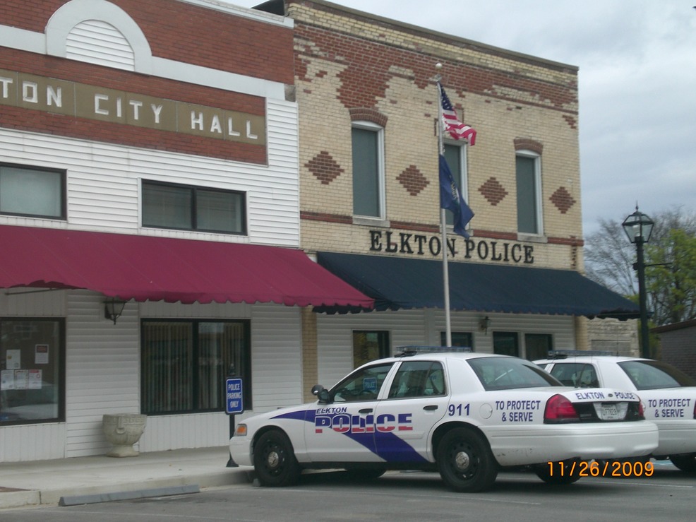 Elkton, KY: Police Station