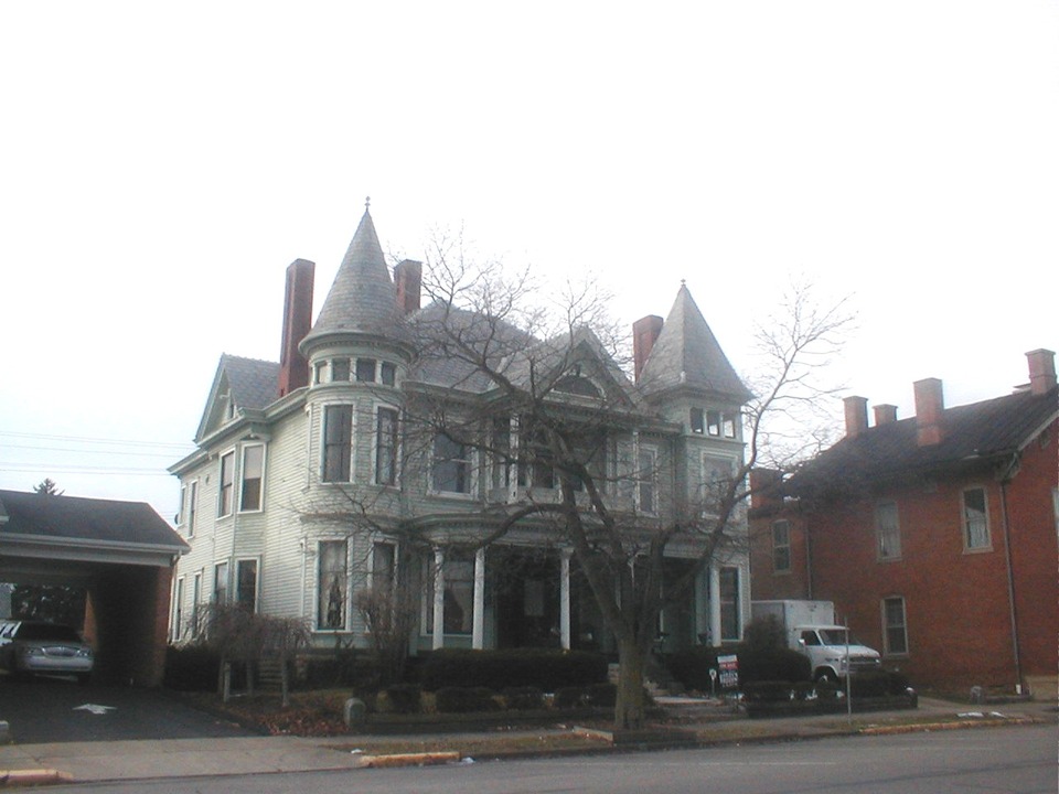 Circleville, OH: Mansion on Franklin st. Circleville, Ohio.