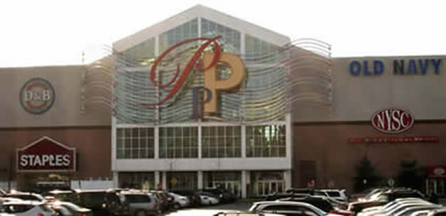 Clarkstown, NY: Palisades Center Mall