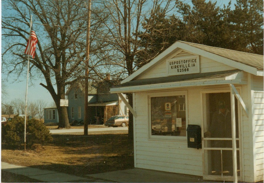 Kirkville, IA: POST OFFICE