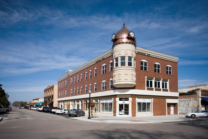 Paso Robles, CA : Landmark building at the center of Paso Robles ...