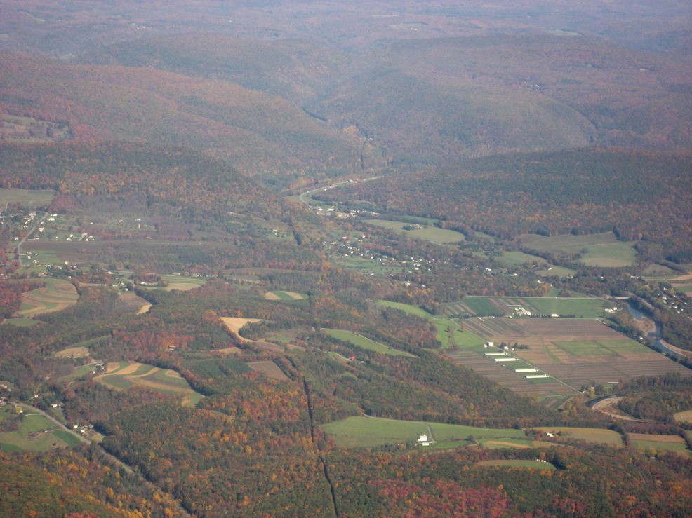 Montoursville, PA: This is a picture of the northern part of Montoursville, The creek is running alon Rt87 and the bridge is at the game farm on 973. Picture was takem in the fall 0f 2009